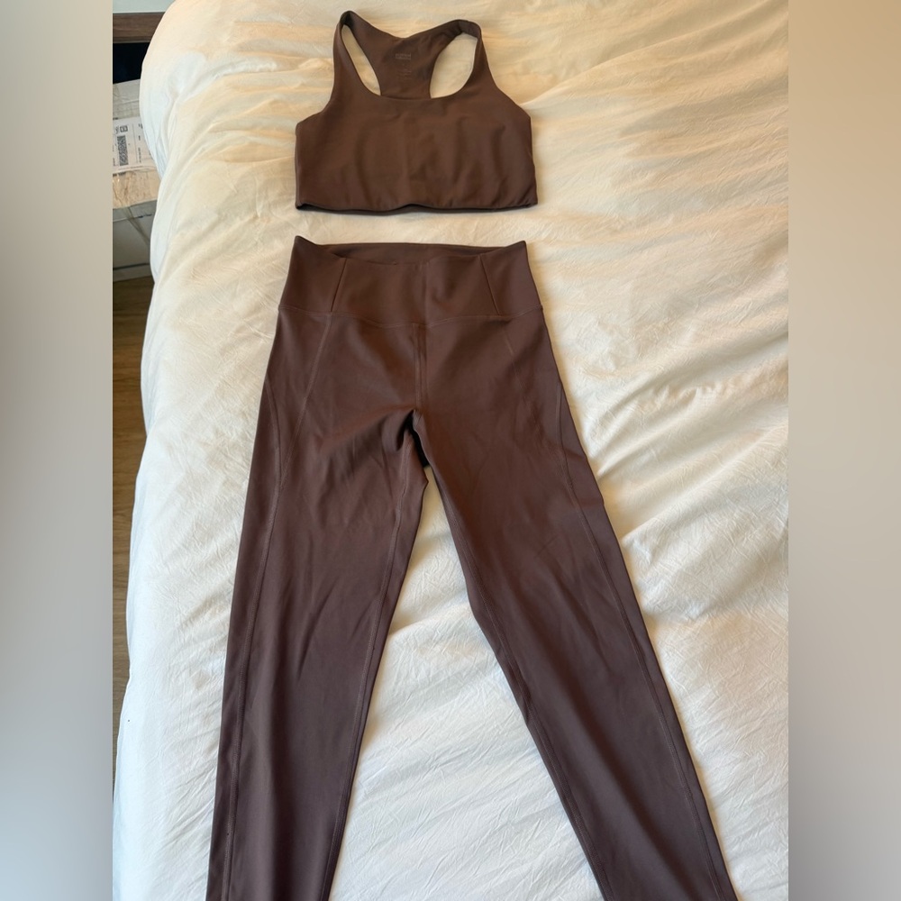 Girlfriend Collective Set: Paloma Top & Compressive High-Rise Leggings
